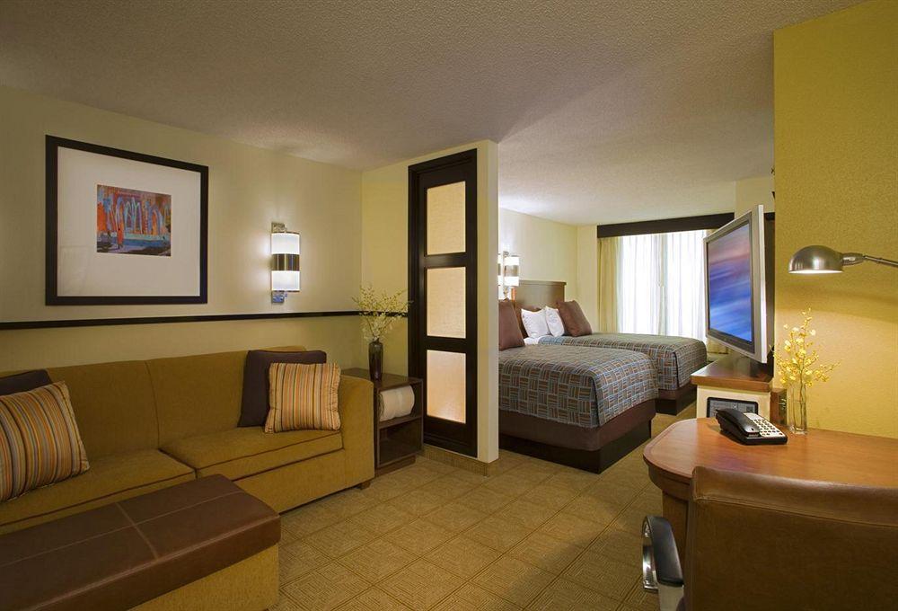 Hyatt Place Колледж-Стейшн Номер фото
